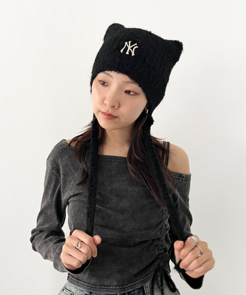 MLB KOREA(エムエルビーコリア)/猫耳 ねこ耳ビーニー 耳付き ロゴパッチ ワッペン ビーニー ニット帽 フラップニットキャップ/Miyaong Earflap Beanie | AT5254071 | ブラック