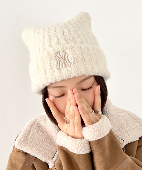 MLB KOREA(エムエルビーコリア)/猫耳 ねこ耳ビーニー 耳付き ロゴパッチ ワッペン ビーニー ニット帽/Plush Miyaong Beanie | AT5254072 | クリーム