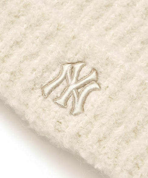 MLB KOREA(エムエルビーコリア)/猫耳 ねこ耳ビーニー 耳付き ロゴパッチ ワッペン ビーニー ニット帽/Plush Miyaong Beanie | AT5254072 | クリーム