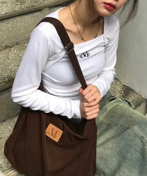 MUCENT(ムセント)/軽量 大容量 コーデュロイ クロス メッセンジャー ショルダーバッグ/SOFT CORDUROY CROSS BAG | AT1254079 | ダークブラウン