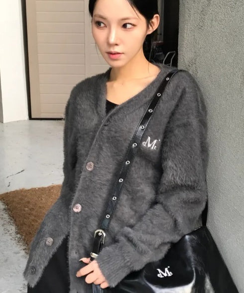 MUCENT(ムセント)/Vネック アンゴラ オーバーサイズ シャギー ニット カーディガン/POWDERY V-NECK ANGORA KNIT CARDIGAN | AT2254081 | チャコールグレー