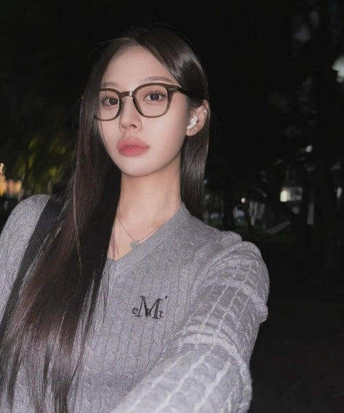 MUCENT(ムセント)/Vネック クロップ ケーブル ニット/PRIMROSE V-NECK CROP KNIT | AT2254085 | グレー