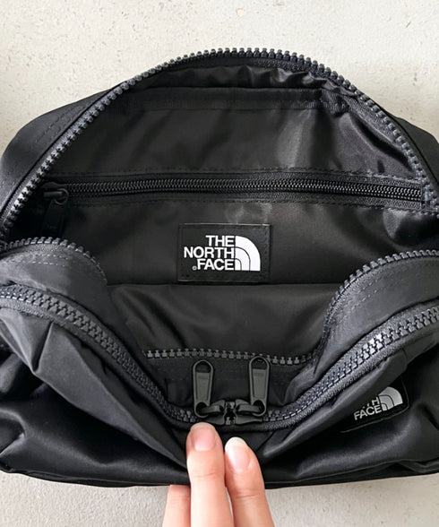 THE NORTH FACE(ザ・ノースフェイス)/軽量 スクエア ショルダーバッグ クロスバッグ/TRAVEL CROSS BAG S | IM1254100 | ブラック