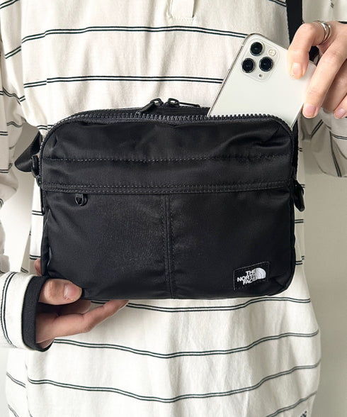 THE NORTH FACE(ザ・ノースフェイス)/軽量 スクエア ショルダーバッグ クロスバッグ/TRAVEL CROSS BAG S | IM1254100 | ブラック