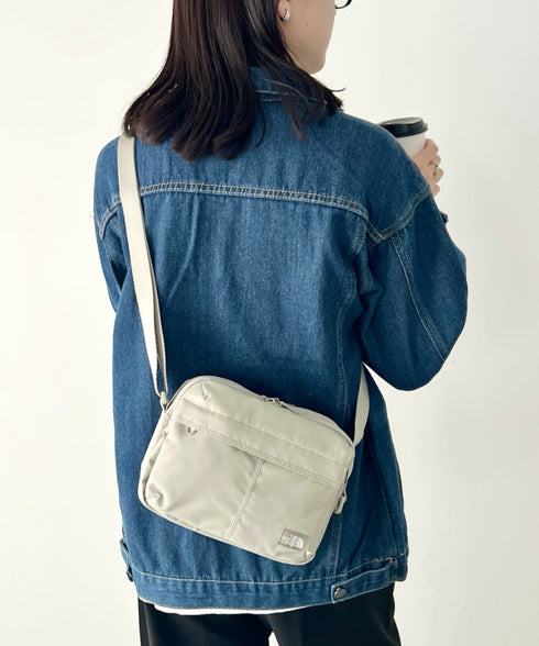 THE NORTH FACE(ザ・ノースフェイス)/軽量 スクエア ショルダーバッグ クロスバッグ/TRAVEL CROSS BAG S | IM1254100 | グレイッシュベージュ