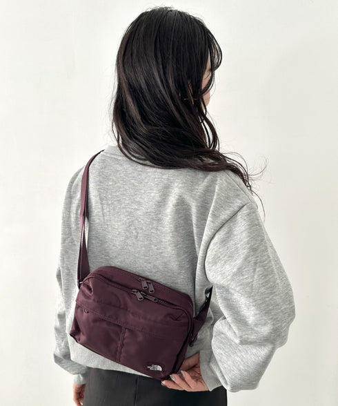 THE NORTH FACE(ザ・ノースフェイス)/軽量 スクエア ショルダーバッグ クロスバッグ/TRAVEL CROSS BAG S | IM1254100 | ワインレッド