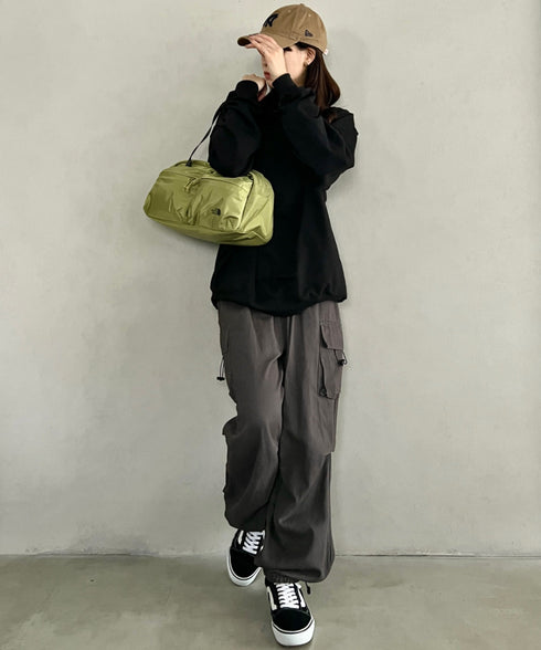 THE NORTH FACE(ザ・ノースフェイス)/A4収納可 軽量 ダッフルバッグ ショルダーバッグ ボストンバッグ ロゴプリント/SP DUFFLE BAG S | IM1261011 | カーキ