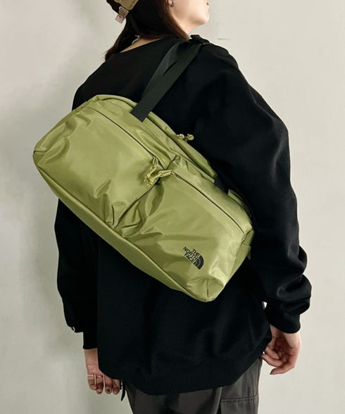THE NORTH FACE(ザ・ノースフェイス)/A4収納可 軽量 ダッフルバッグ ショルダーバッグ ボストンバッグ ロゴプリント/SP DUFFLE BAG S | IM1261011 | カーキ