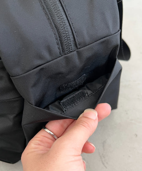 THE NORTH FACE(ザ・ノースフェイス)/A4収納可 軽量 ダッフルバッグ ショルダーバッグ ボストンバッグ ロゴプリント/SP DUFFLE BAG S | IM1261011 | ブラック