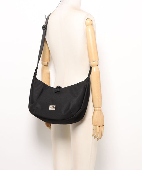 THE NORTH FACE(ザ・ノースフェイス)/軽量 ミニショルダーバッグ ホーボーバッグ クロスバッグ/ STANDARD HOBO BAG S | IM1261014 | ブラック