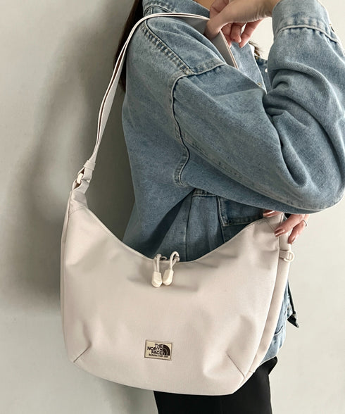 THE NORTH FACE(ザ・ノースフェイス)/軽量 ミニショルダーバッグ ホーボーバッグ クロスバッグ/ STANDARD HOBO BAG S | IM1261014 | クリーム