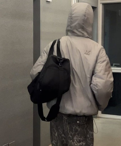 MUCENT(ムセント)/大容量 ショルダーバッグ ボストン ダッフルバッグ/SABO METAL LOGO GYM BOSTON DUFFLE BAG | AT1261015 | ブラック
