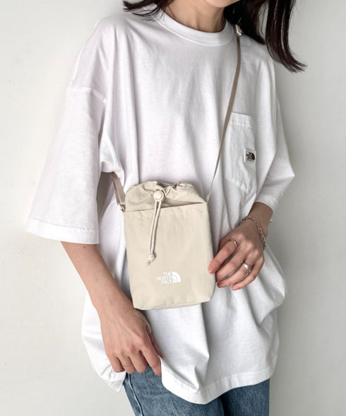 THE NORTH FACE(ザ・ノースフェイス)/ミニショルダー クロスバッグ スマホショルダー ポーチ ロゴプリント/LINDEN STRING BAG MINI | IM1261032 | クリーム
