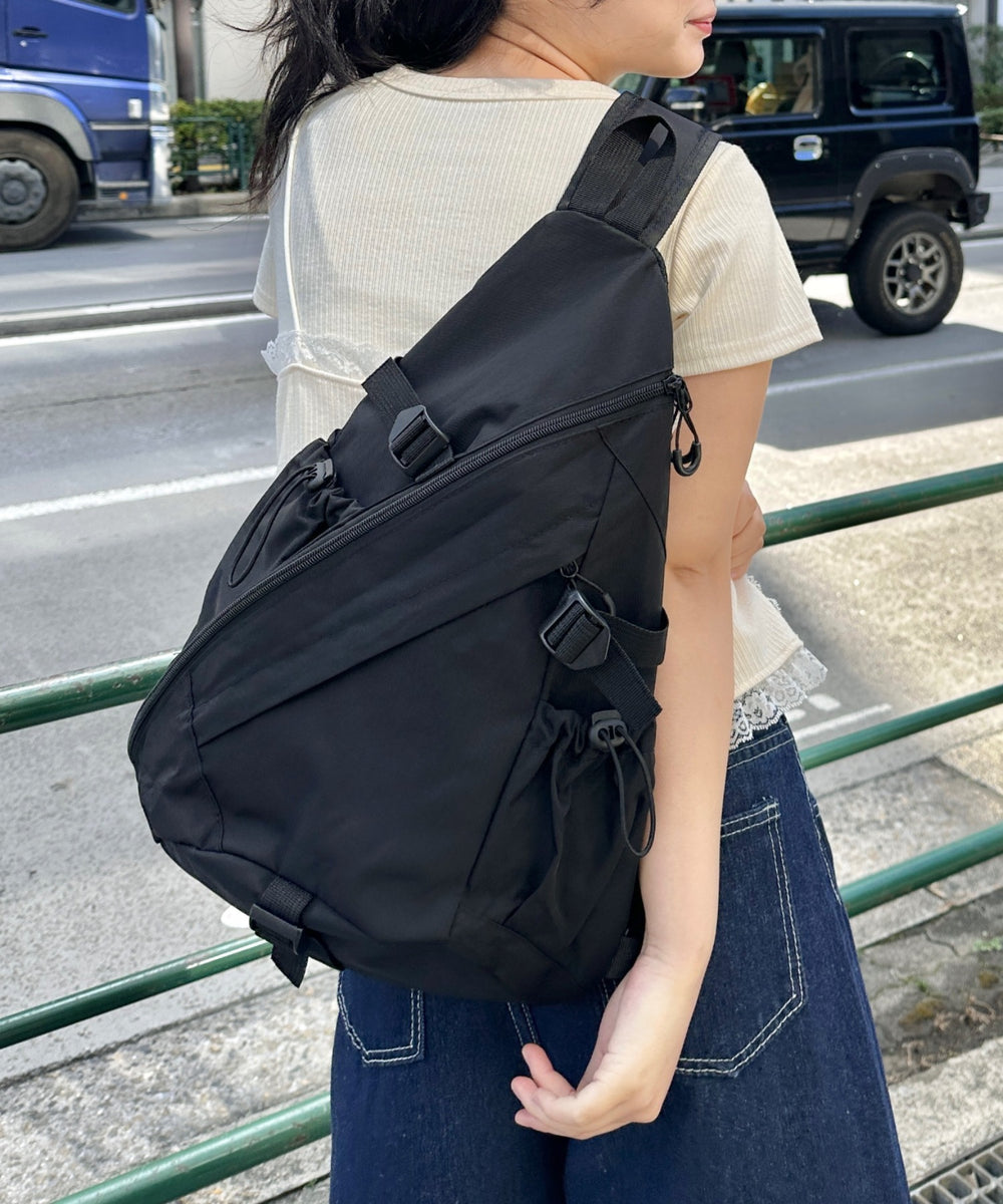 ワンショルダーナイロンボディバッグ | SL1265061 | ブラック