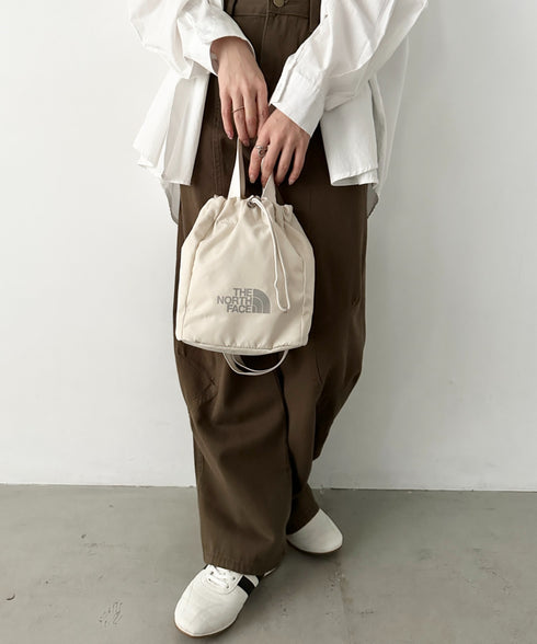 THE NORTH FACE(ザ・ノースフェイス)/ロゴプリント 軽量 巾着バッグ バケットバッグ ミニショルダーバッグ/BONNEY BUCKET BAG MINI | IM1261039 | クリーム
