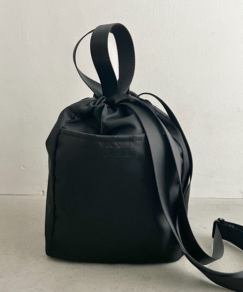 THE NORTH FACE(ザ・ノースフェイス)/ロゴプリント 軽量 巾着バッグ バケットバッグ ミニショルダーバッグ/BONNEY BUCKET BAG MINI | IM1261039 | ブラック