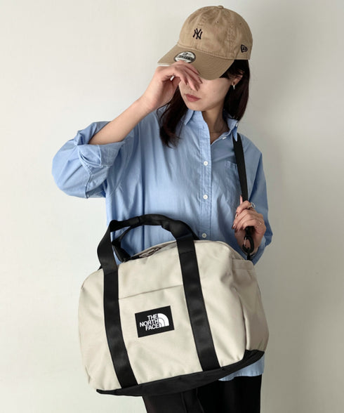THE NORTH FACE(ザ・ノースフェイス)/大容量 2WAY ヘリテージ カーゴ ボストン ショルダーバッグ/HERITAGE CARGO_PLUS | IM1261042 | グレイッシュベージュ