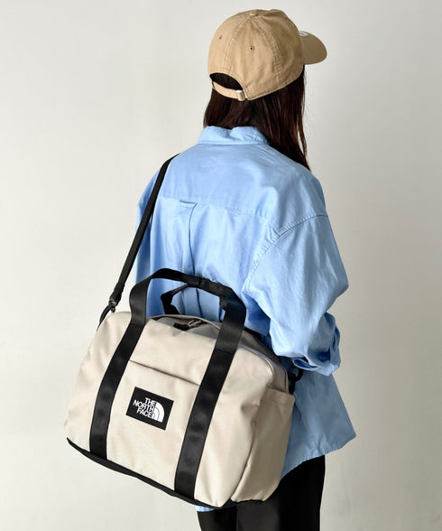 THE NORTH FACE(ザ・ノースフェイス)/大容量 2WAY ヘリテージ カーゴ ボストン ショルダーバッグ/HERITAGE CARGO_PLUS | IM1261042 | グレイッシュベージュ