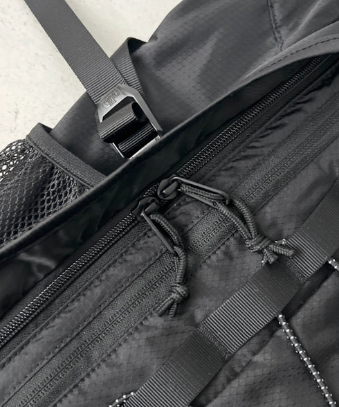 THE NORTH FACE(ザ・ノースフェイス)/軽量 A4 PC収納可 ボディバッグ ワンショルダーバッグ エレクトロン スリングバッグ/ELECTRON SLING BAG | IM1261051 | ブラック