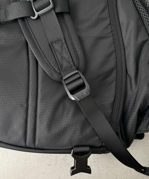 THE NORTH FACE(ザ・ノースフェイス)/軽量 A4 PC収納可 ボディバッグ ワンショルダーバッグ エレクトロン スリングバッグ/ELECTRON SLING BAG | IM1261051 | ブラック