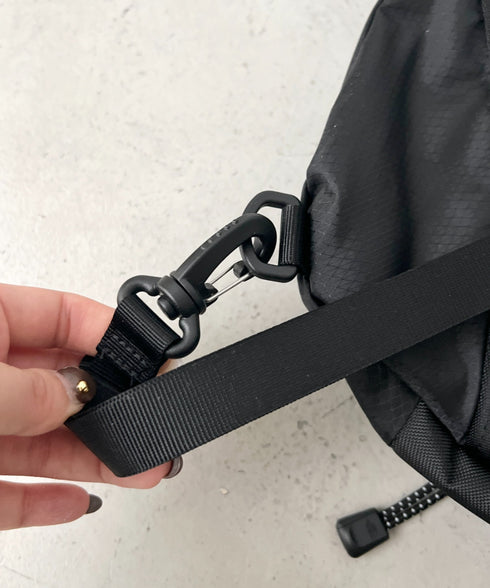 THE NORTH FACE(ザ・ノースフェイス)/軽量 A4 PC収納可 ボディバッグ ワンショルダーバッグ エレクトロン スリングバッグ/ELECTRON SLING BAG | IM1261051 | ブラック
