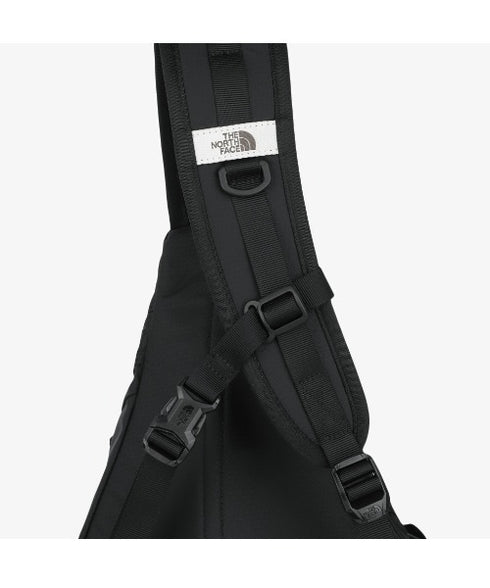 THE NORTH FACE(ザ・ノースフェイス)/軽量 A4 PC収納可 ボディバッグ ワンショルダーバッグ エレクトロン スリングバッグ/ELECTRON SLING BAG | IM1261051 | ブラック