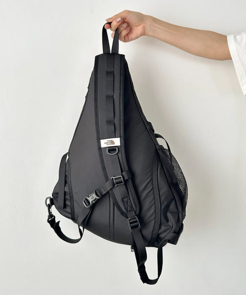 THE NORTH FACE(ザ・ノースフェイス)/軽量 A4 PC収納可 ボディバッグ ワンショルダーバッグ エレクトロン スリングバッグ/ELECTRON SLING BAG | IM1261051 | ブラック