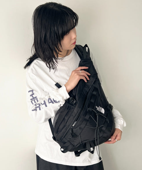 THE NORTH FACE(ザ・ノースフェイス)/軽量 A4 PC収納可 ボディバッグ ワンショルダーバッグ エレクトロン スリングバッグ/ELECTRON SLING BAG | IM1261051 | ブラック
