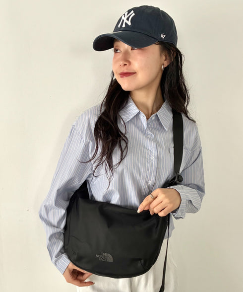 【】THE NORTH FACE(ザ・ノースフェイス)/軽量 ロゴプリント ホーボーバッグ ショルダーバッグ/URBAN HOBO BAG M | IM1262002 | ブラック