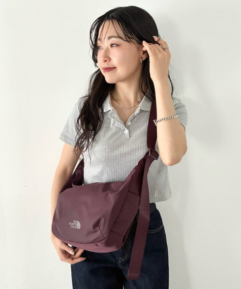 【】THE NORTH FACE(ザ・ノースフェイス)/軽量 ロゴプリント ホーボーバッグ ショルダーバッグ/URBAN HOBO BAG M | IM1262002 | ワインレッド