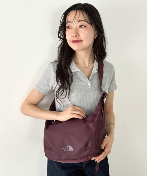 【】THE NORTH FACE(ザ・ノースフェイス)/軽量 ロゴプリント ホーボーバッグ ショルダーバッグ/URBAN HOBO BAG M | IM1262002 | ワインレッド