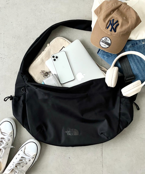 THE NORTH FACE(ザ・ノースフェイス)/軽量 大容量 ロゴプリント ホーボーバッグ ショルダーバッグ/URBAN HOBO BAG L | IM1262003 | ブラック