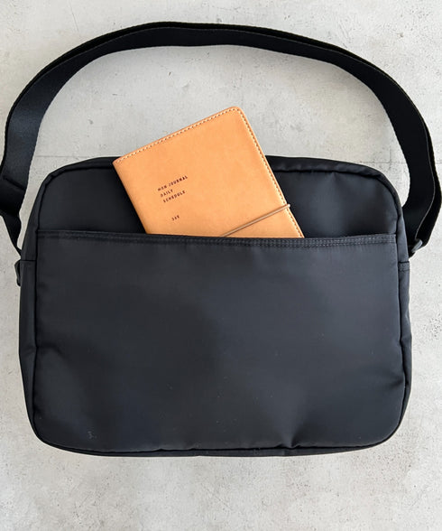 【】THE NORTH FACE(ザ・ノースフェイス)/軽量 スクエア ショルダーバッグ クロスバッグ/TRAVEL CROSS BAG L | IM1262004 | ブラック