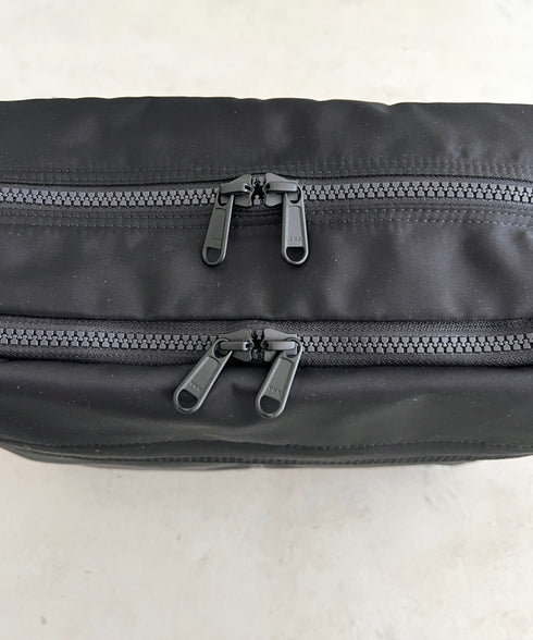 【】THE NORTH FACE(ザ・ノースフェイス)/軽量 スクエア ショルダーバッグ クロスバッグ/TRAVEL CROSS BAG L | IM1262004 | ブラック