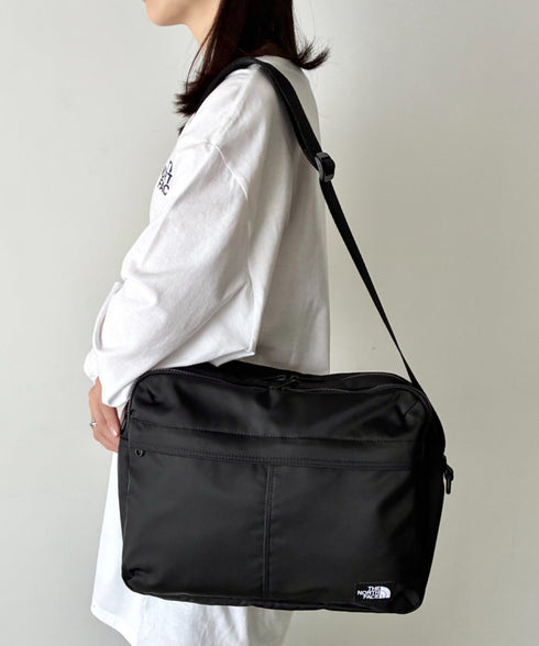 【】THE NORTH FACE(ザ・ノースフェイス)/軽量 スクエア ショルダーバッグ クロスバッグ/TRAVEL CROSS BAG L | IM1262004 | ブラック