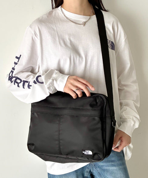 【】THE NORTH FACE(ザ・ノースフェイス)/軽量 スクエア ショルダーバッグ クロスバッグ/TRAVEL CROSS BAG L | IM1262004 | ブラック