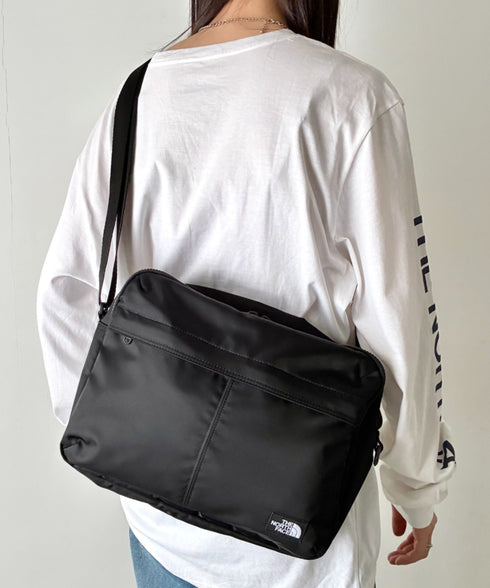 【】THE NORTH FACE(ザ・ノースフェイス)/軽量 スクエア ショルダーバッグ クロスバッグ/TRAVEL CROSS BAG L | IM1262004 | ブラック