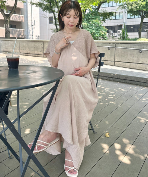 【マタニティ】産前・産後◎Vネックシャーリングロングワンピース Vネックデザインマタニティワンピース Vネックシャーリング楽々ワンピ サイドポケット付き■動画あり | MD2265052 | ベージュ