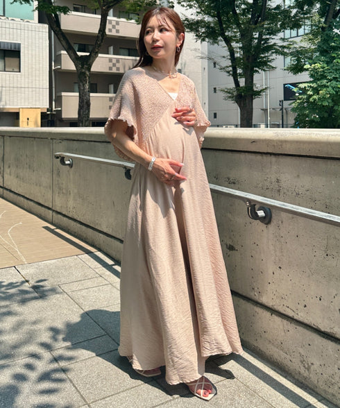 【マタニティ】産前・産後◎Vネックシャーリングロングワンピース Vネックデザインマタニティワンピース Vネックシャーリング楽々ワンピ サイドポケット付き■動画あり | MD2265052 | ベージュ