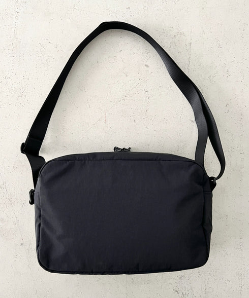 【】THE NORTH FACE(ザ・ノースフェイス)/軽量 ワンポイントロゴ ショルダー クロスバッグ/LINDEN CROSS BAG M | IM1262020 | ブラック