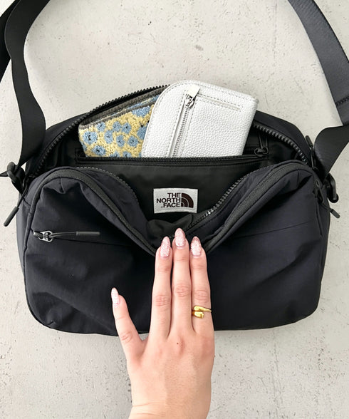【】THE NORTH FACE(ザ・ノースフェイス)/軽量 ワンポイントロゴ ショルダー クロスバッグ/LINDEN CROSS BAG M | IM1262020 | ブラック