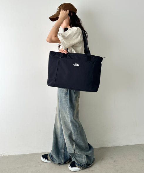 【】THE NORTH FACE(ザ・ノースフェイス)/PC A4収納可 大容量 トートバッグ ロゴプリント / LINDEN TOTE BAG | IM1262021 | ブラック