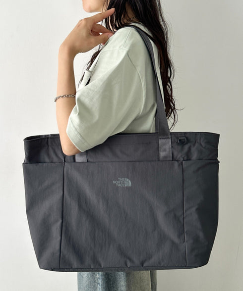 【】THE NORTH FACE(ザ・ノースフェイス)/PC A4収納可 大容量 トートバッグ ロゴプリント / LINDEN TOTE BAG | IM1262021 | チャコールグレー