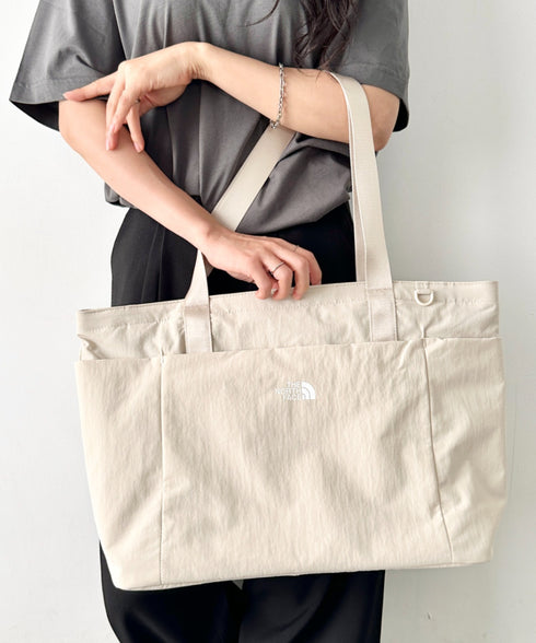【】THE NORTH FACE(ザ・ノースフェイス)/PC A4収納可 大容量 トートバッグ ロゴプリント / LINDEN TOTE BAG | IM1262021 | クリーム