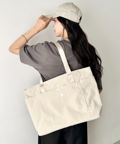 【】THE NORTH FACE(ザ・ノースフェイス)/PC A4収納可 大容量 トートバッグ ロゴプリント / LINDEN TOTE BAG | IM1262021 | クリーム