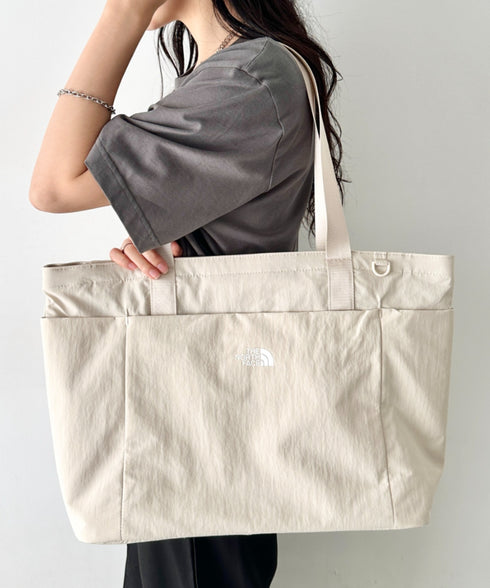 【】THE NORTH FACE(ザ・ノースフェイス)/PC A4収納可 大容量 トートバッグ ロゴプリント / LINDEN TOTE BAG | IM1262021 | クリーム