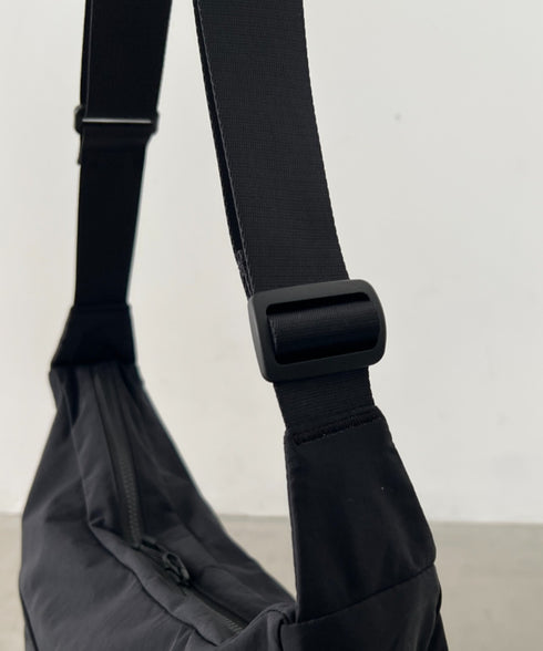 【】THE NORTH FACE(ザ・ノースフェイス)/2WAY ロゴプリント ショルダーバッグ ホーボーバッグ/LINDEN HOBO CROSSBODY | IM1262023 | チャコールグレー