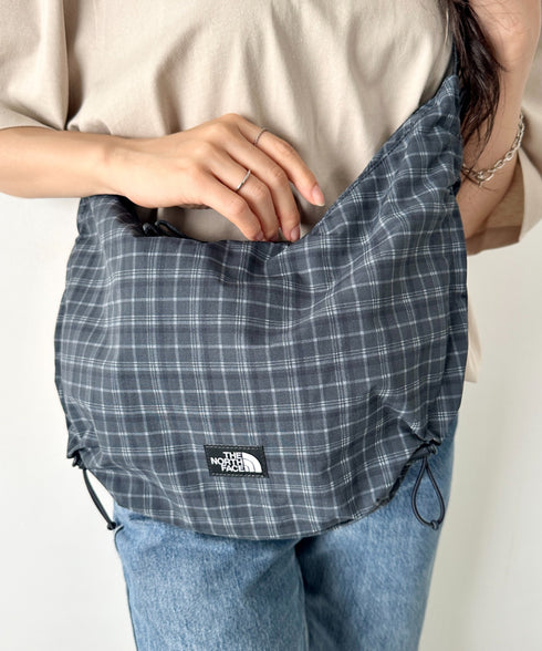 【】THE NORTH FACE(ザ・ノースフェイス)/ショルダーバッグ ハーフムーンバッグ ホーボーバッグ /BREEZE CROSS BAG M | IM1262035 | ダークグレー