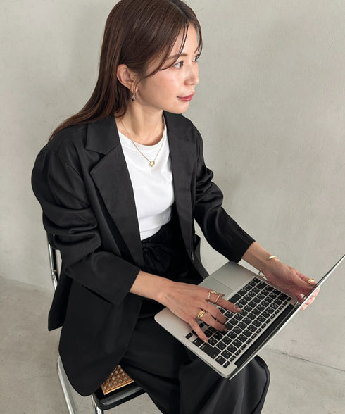 2点セット オーバーシルエットジャケットパンツセットアップ スーツ セットアップ テーラードジャケット ワイドパンツ フォーマルビジネス 大きいサイズ オフィス 卒業式 卒園式 入学式 入園式 ママスーツ 七五三 ママ 母親 オケージョン | MD2265077 | ブラック