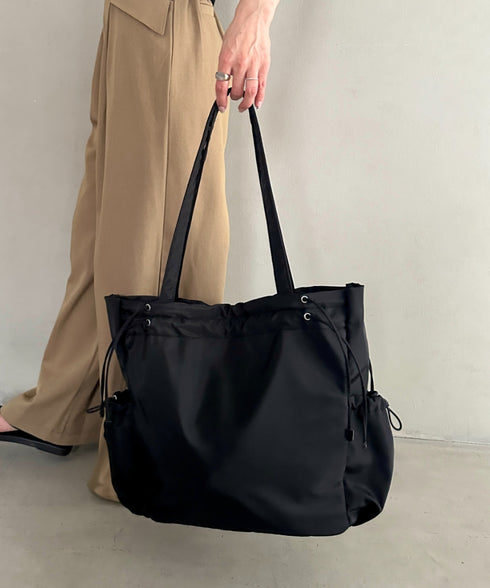 【A4収納可・軽量】シルエットが変わる♪ 2WAYデザインギャザートートバッグ マザーズバッグ トラベルバッグ | MD1265088 | ブラック